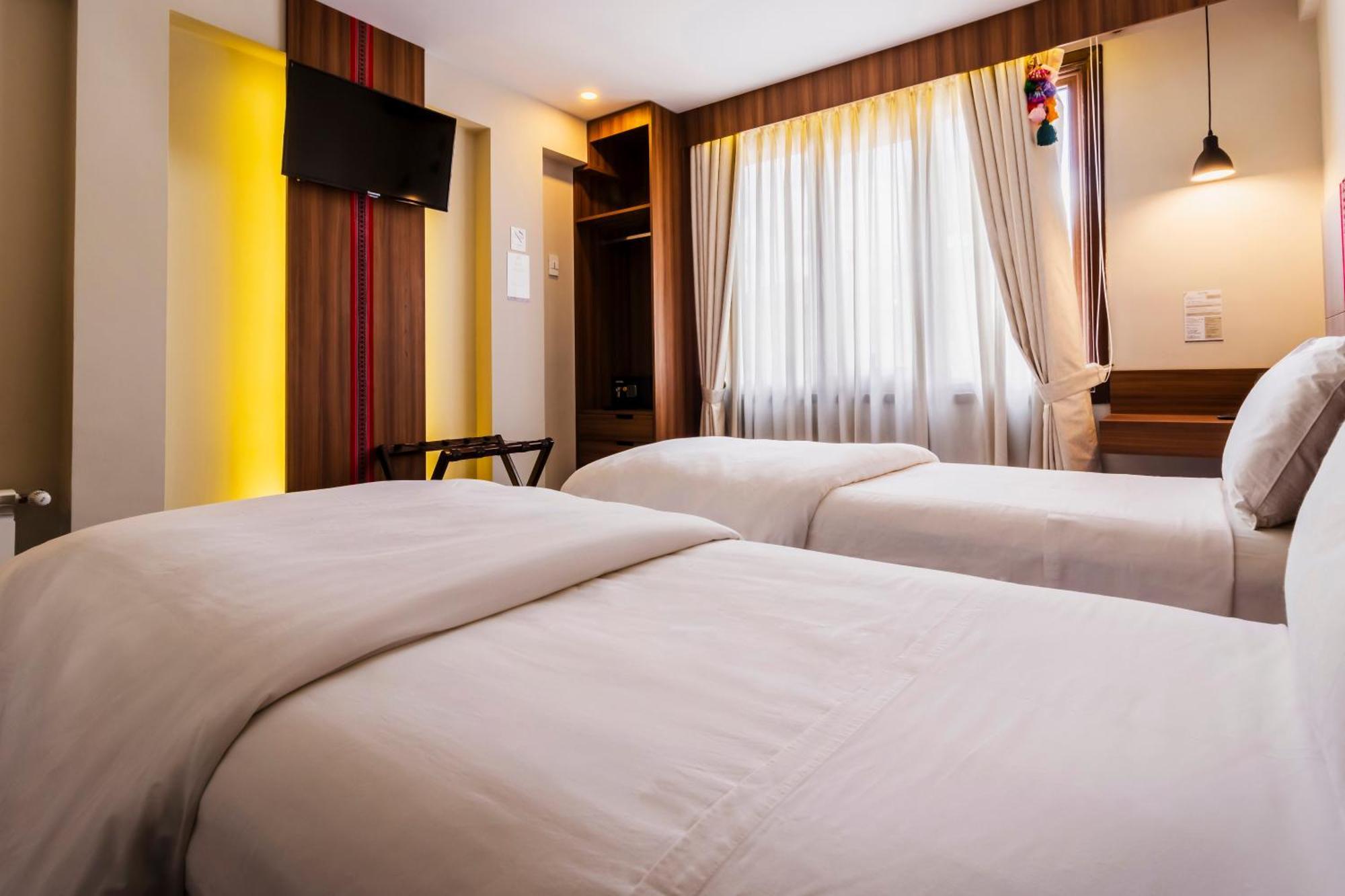 Altus Express Hotel ラパス エクステリア 写真