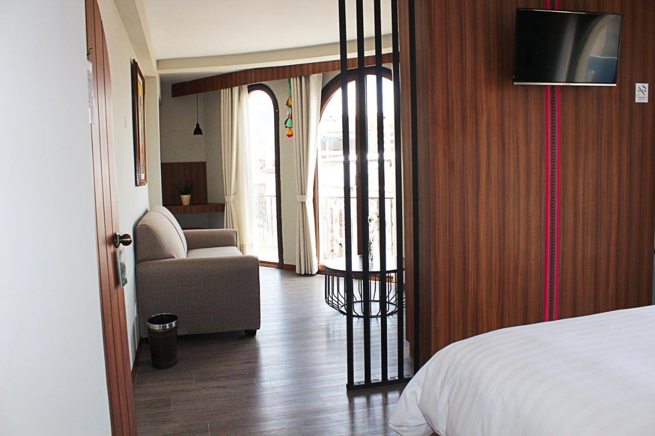 Altus Express Hotel ラパス エクステリア 写真